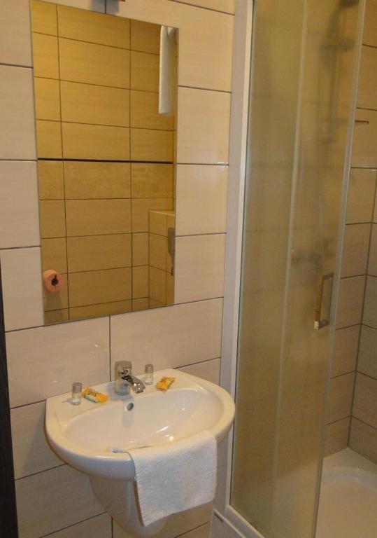 Hotel Cynamon Tokarnia  Ruang foto